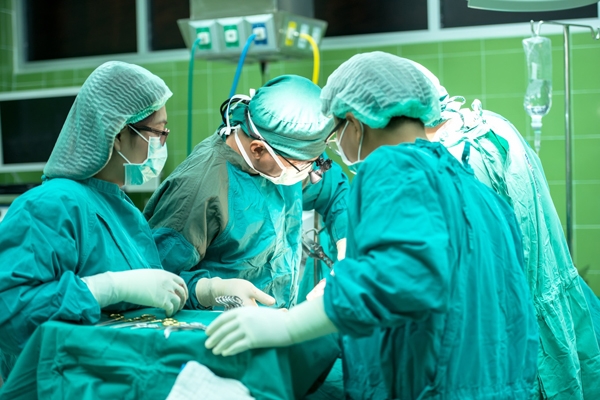 Senioren-Union lehnt Schließung von 800 Krankenhäusern ab.
